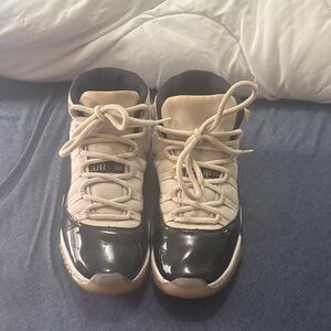 Jordan Retro High-Top Sneakers in Cream and Black